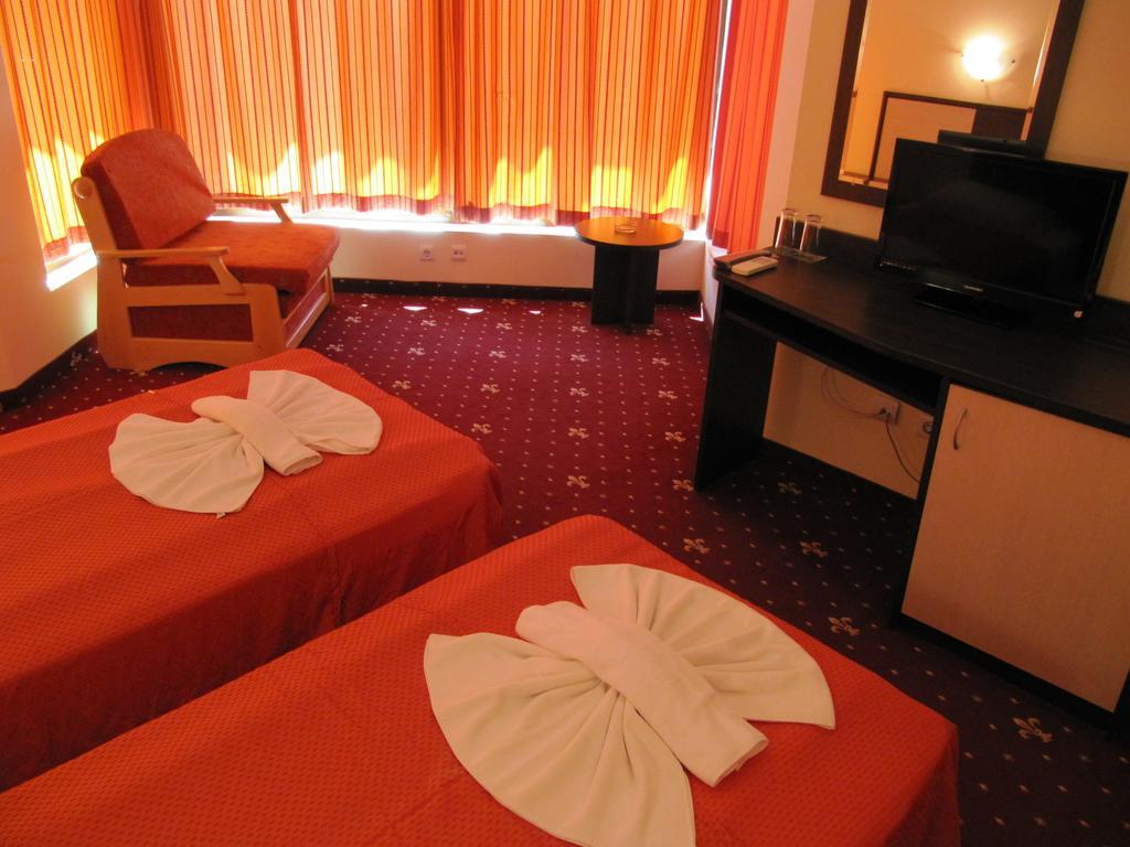 Maverick Hotel Sunny Beach Habitación foto